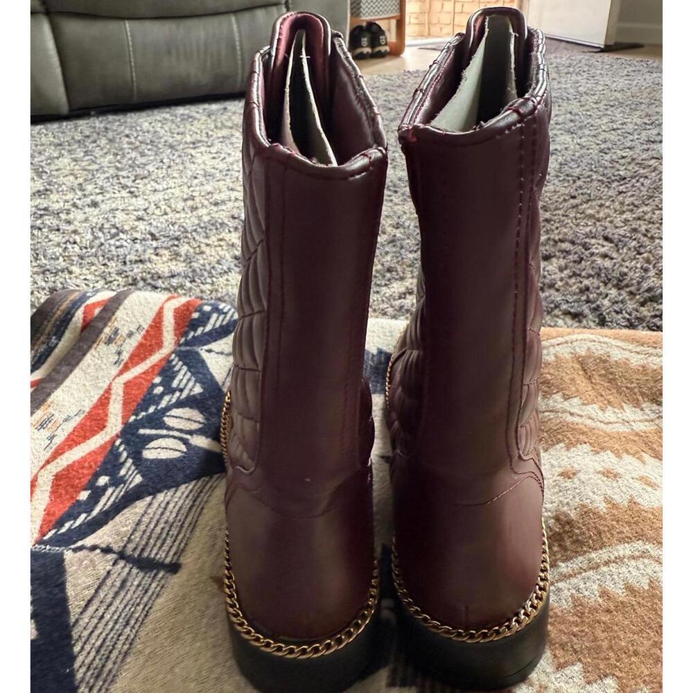 Charlee Burgundy Quilted Lace Up Combat Boots Chain Trim Size 7 - Picture 3 of 6